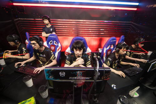 多次经历低 多次经历低