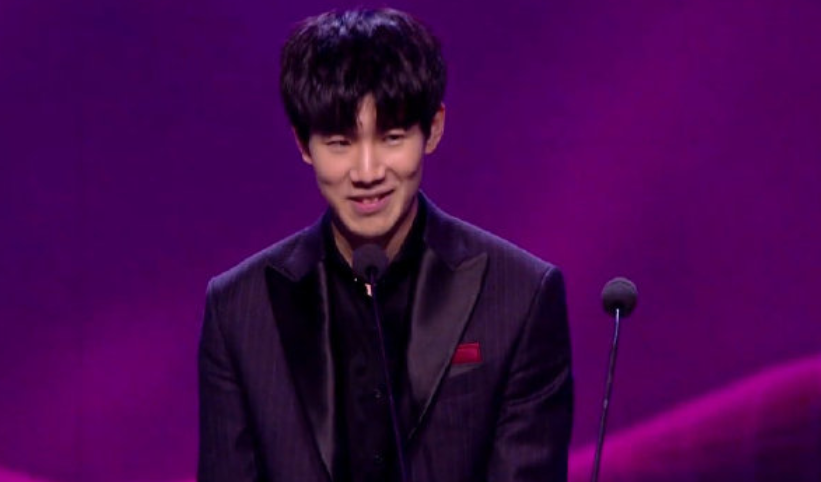 追平纪录的 追平纪录的